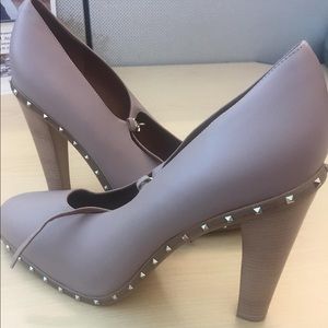 Valentino Garavani Rockstud Leather Mary Jane pump